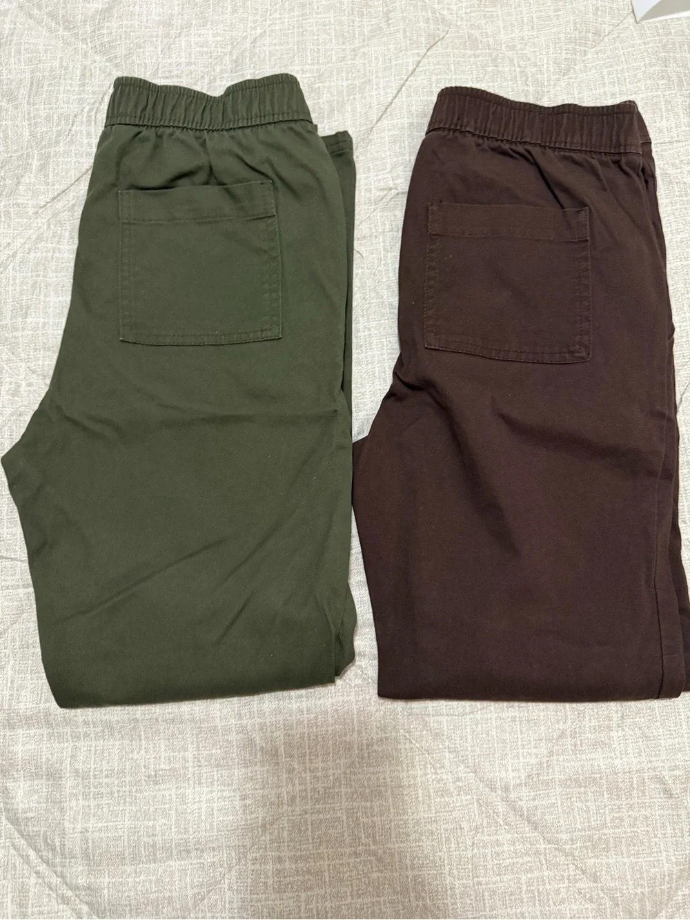 Old Navy Olive Green Tapered Elastic Waist Pants